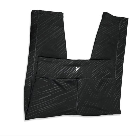 Old Navy Cropped Leggings - Picture 6 of 7